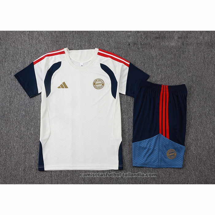 Chandal del Bayern Munich Manga Corta 26/27 Crema - Pantalon Corto